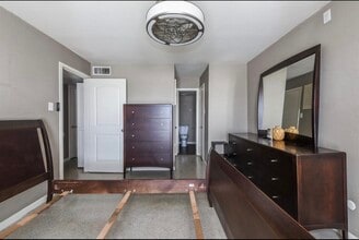 Building Photo - 8529 Hearth Dr