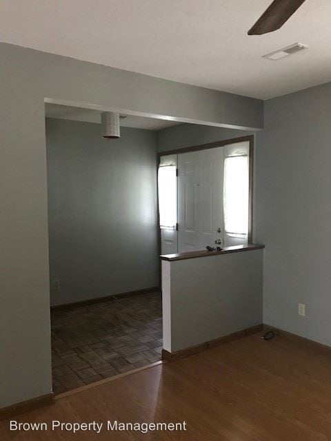 Building Photo - 3 br, 2 bath House - 34 Village Drive