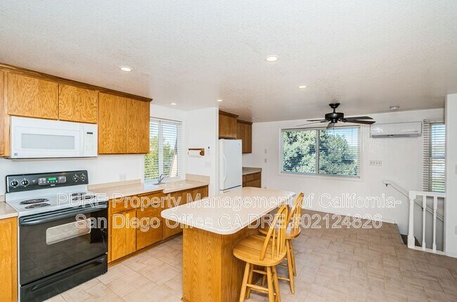 Foto del edificio - 227 1/2 La Cresta Heights Rd