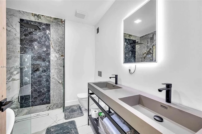 Building Photo - 4708 Alton Rd