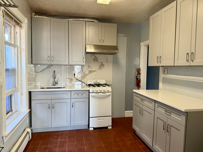 Foto del edificio - 241 S 46th St