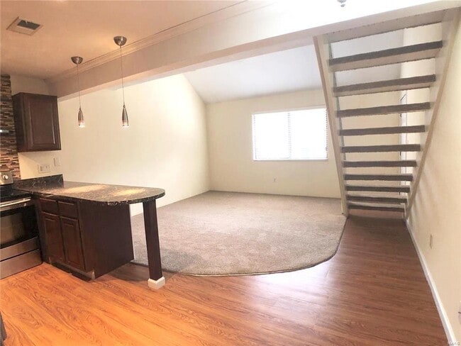 Foto del edificio - 425 Ponderosa Ave