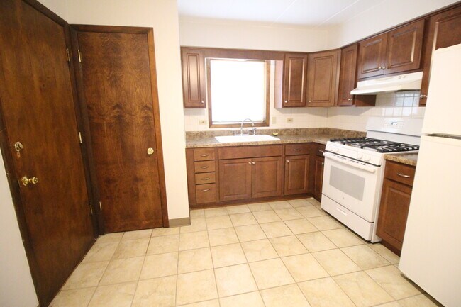 Building Photo - 12843 Gregory St