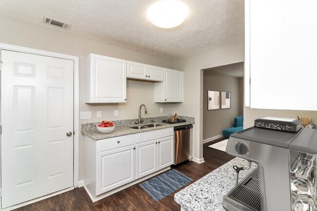 Building Photo - 2735 Holly Berry Dr