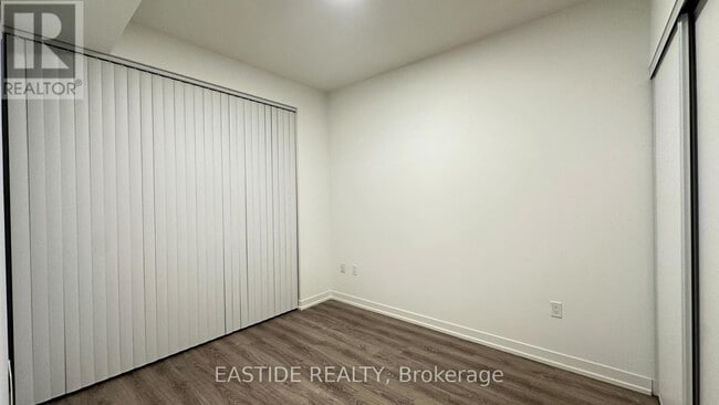 Building Photo - 8 Interchange Wy