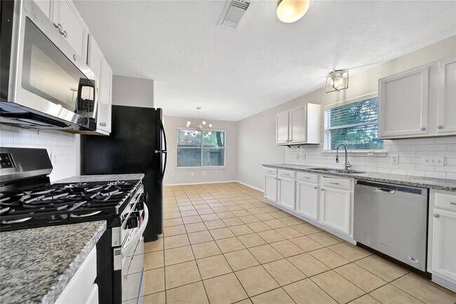 Building Photo - 7214 Cool Spring Ct