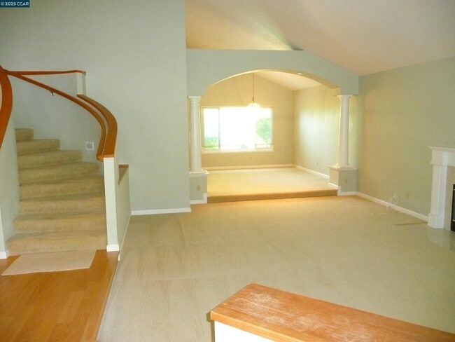 Building Photo - 338 Newcastle Ln