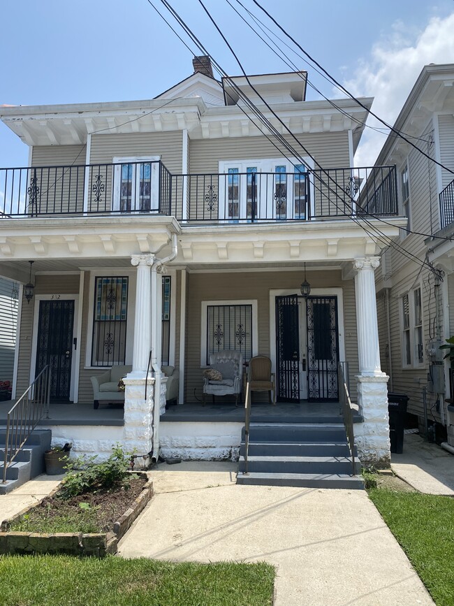 Building Photo - 314 S Murat St