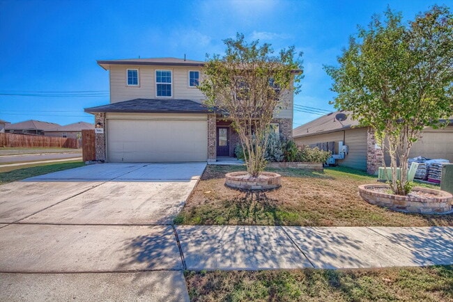 Building Photo - THIS STUNNING RENTAL HAS IT ALL!