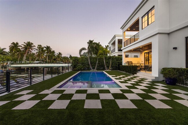 Foto del edificio - 885 NE 76th St