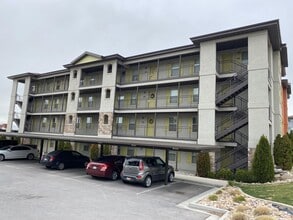 Building Photo - 1080 W 965 N