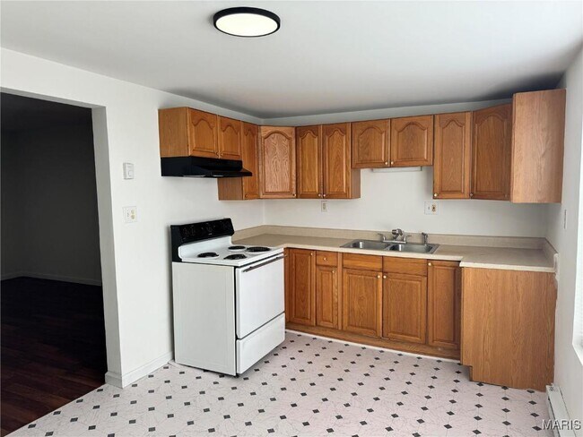 Foto del edificio - 215 E Cherry St