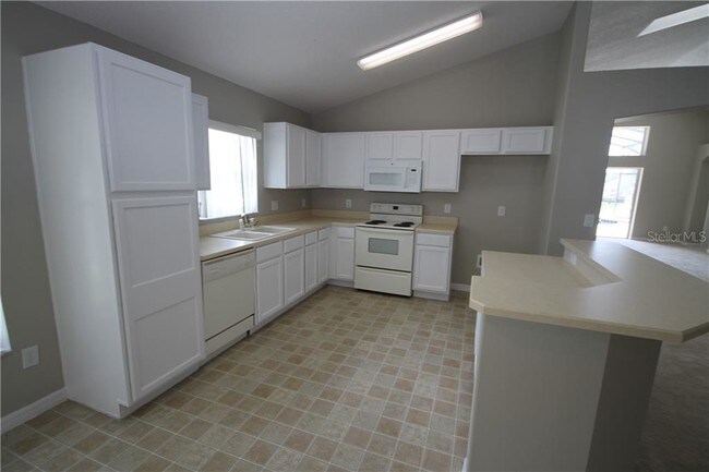 Building Photo - 8084 Indian Creek Blvd