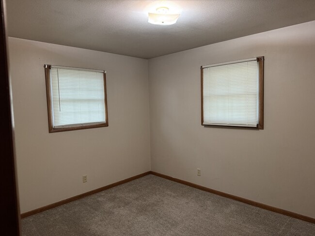 Building Photo - 2970 Dutch Hollow Rd