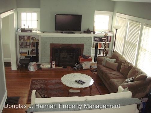 Building Photo - 3 br, 1.5 bath House - 958 W 32nd St