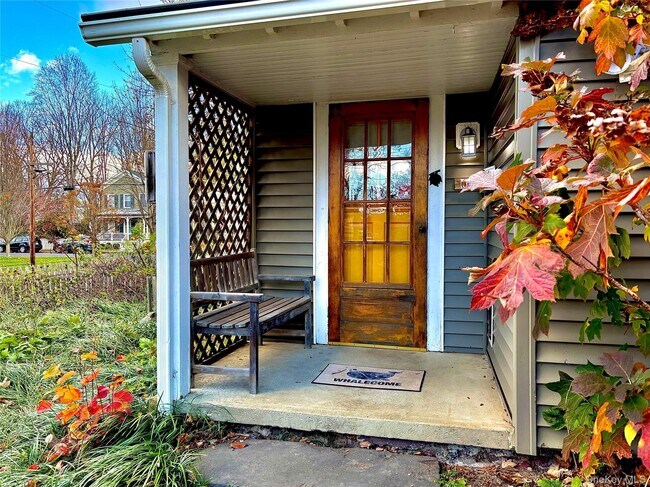 Building Photo - 60 Livingston St