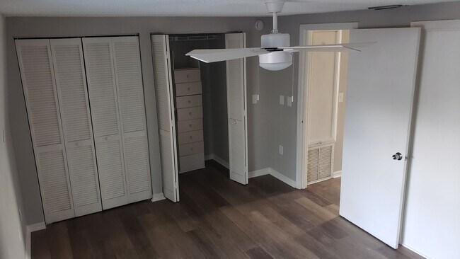 Foto del edificio - TOWNHOUSE 3 -1/2