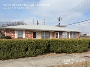 Building Photo - 1108 Phyllis Dr
