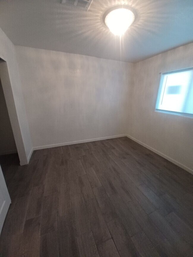 Photo - Madison Apartment