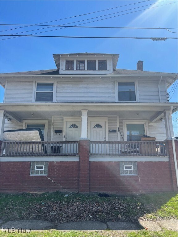 Foto principal - 705 16th St NW