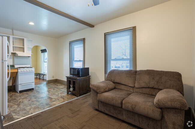 2BR, 1BA - 487SF - Living Room - Emerson Apartments