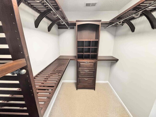 Foto del edificio - 3029 Vineyard Way
