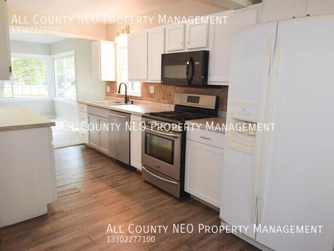 Foto del edificio - 4 bedroom, 1 bath house Cuyahoga Falls Sch...