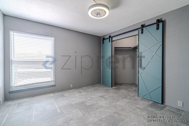 Foto del edificio - 3303 W Greenridge Dr