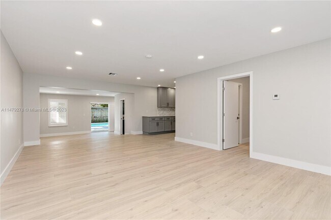 Foto del edificio - 3030 SW 21st Ct