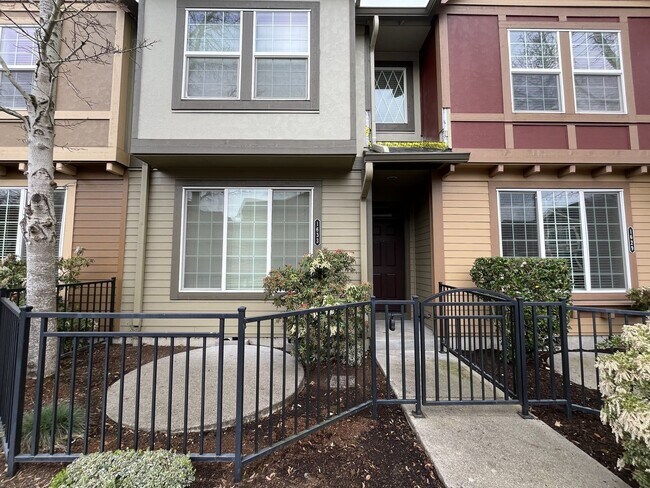 Building Photo - Lovely 2 Bed, 2.5 Bath home in Beaverton's Arbor Station Neighborhood, NEW PAINT .