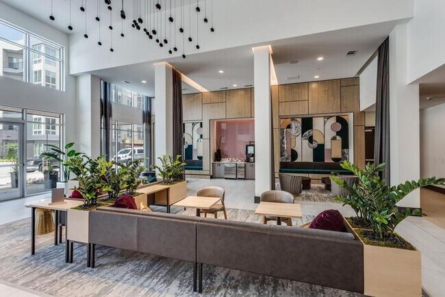 Foto del edificio - 14155 Dallas Pkwy