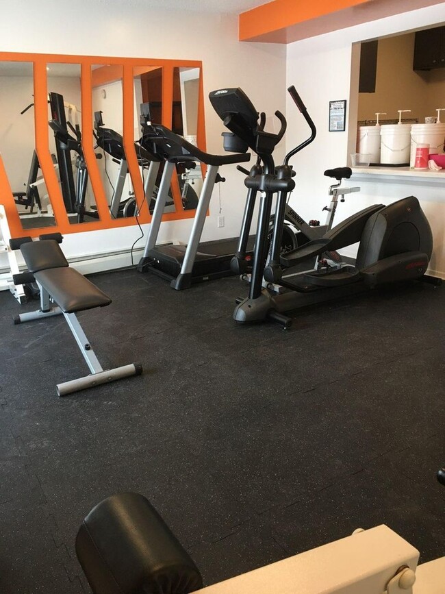 Interior Photo - 1501