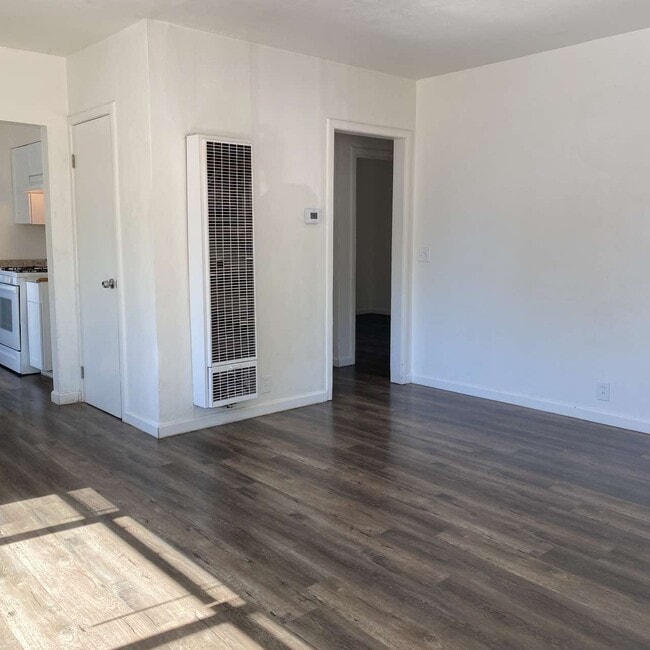 Foto del edificio - 1036 Neal Rd