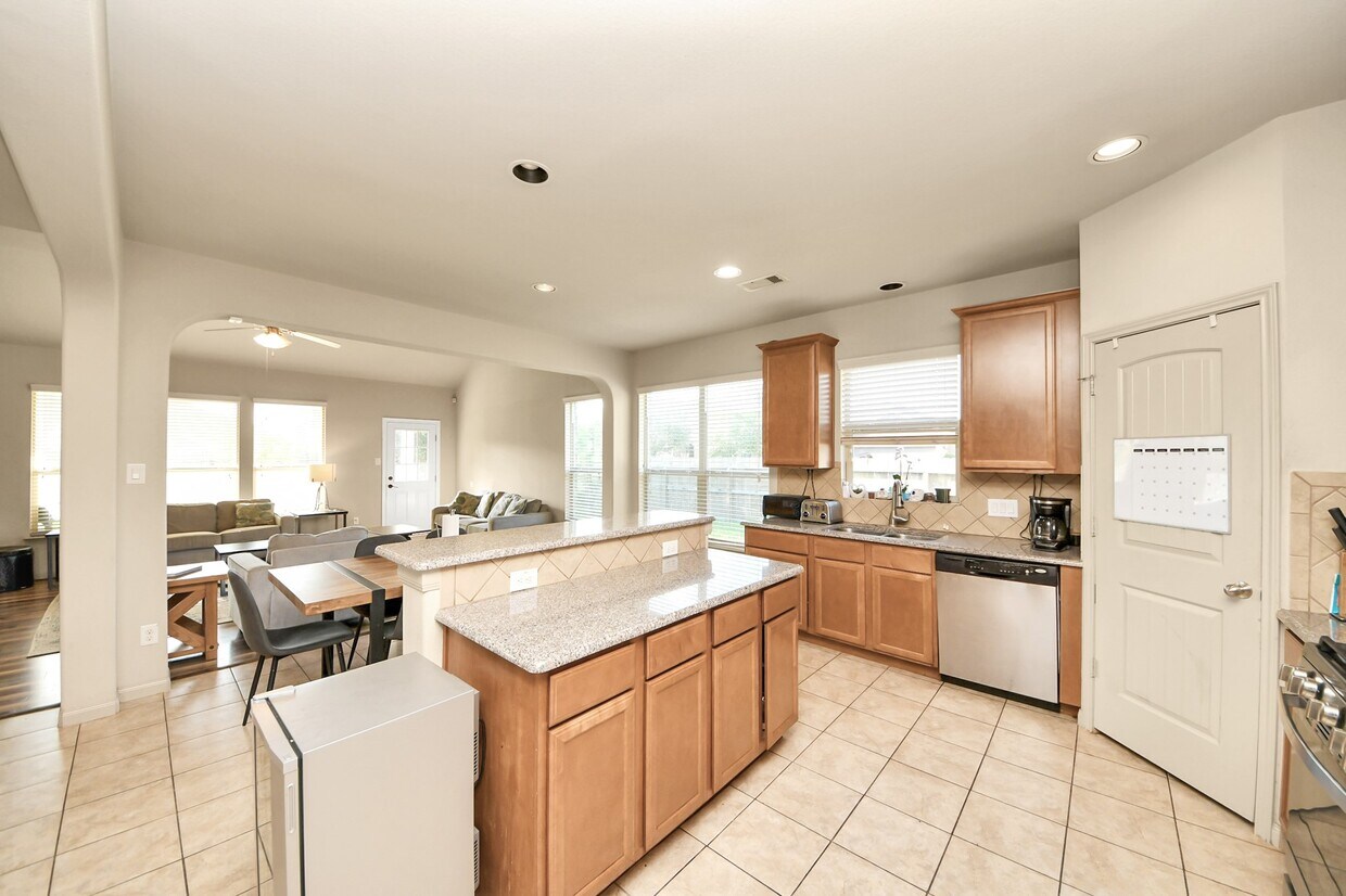 Foto del edificio - 2602 Ash Haven Ln