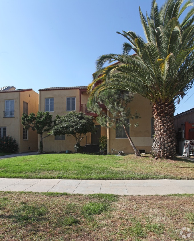 Building Photo - 1177 N Ardmore Ave