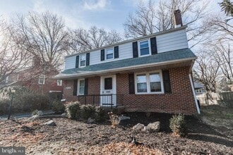 Building Photo - 23 Sunset Rd