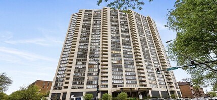Building Photo - 3930 N Pine Grove Ave