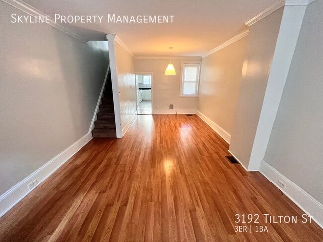 Building Photo - Charming 3 Bedroom Home For Rent in Port R...