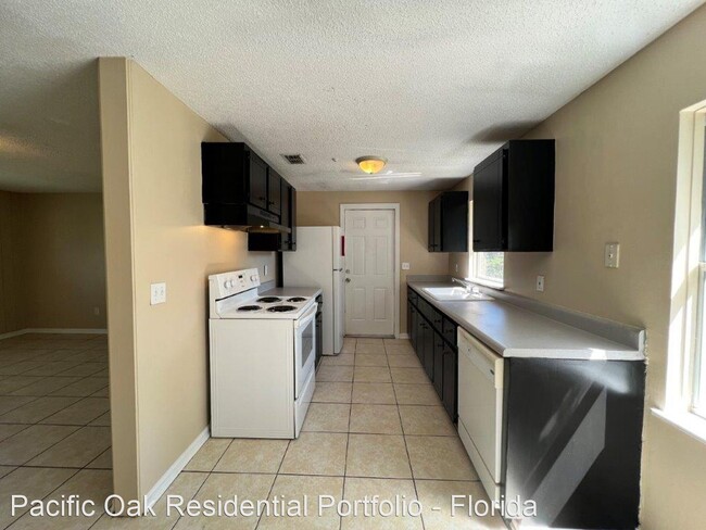 Building Photo - 3 br, 1 bath House - 10966 Whitly Ct