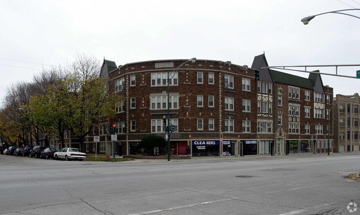 Building Photo - 2245 W 111th St
