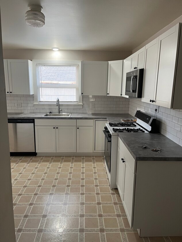 801 S Meridian St, Newberg, OR 97132 House Rental in Newberg, OR