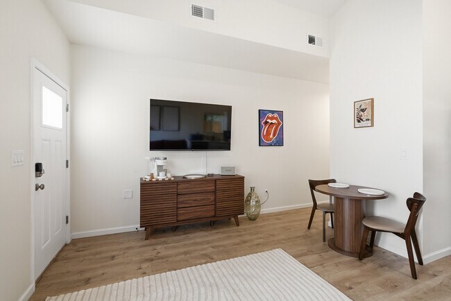 Foto del edificio - 1100 10th St SW
