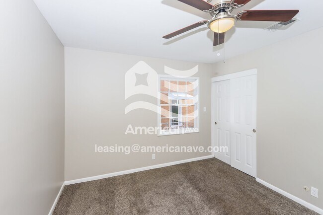 Foto del edificio - 106 Kingsnoll Dr