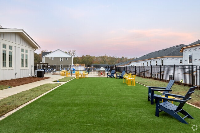 Building Photo - Oak Lake Townhomes