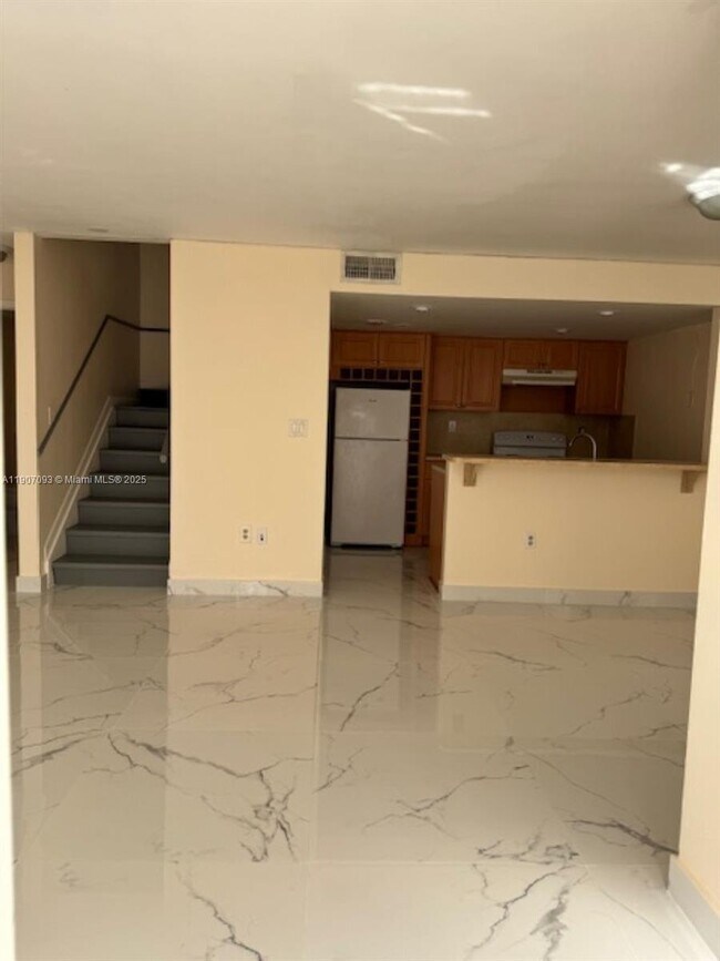 Foto del edificio - 4570 SW 68th Ct Cir