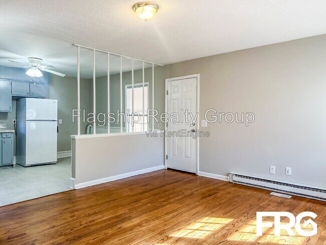 Foto del edificio - 4448 W Moore St