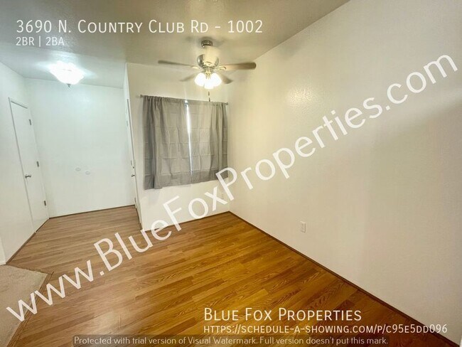 Building Photo - 3690 N. Country Club Rd #1002