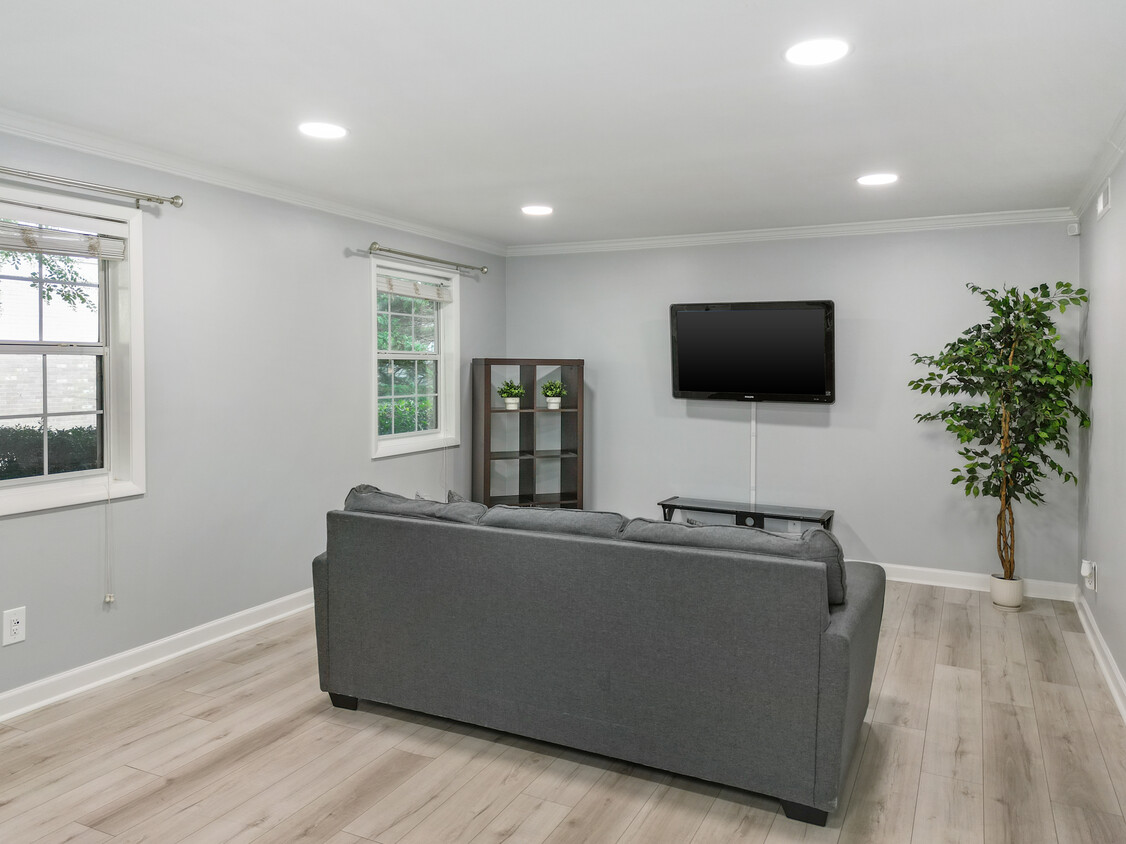 Foto principal - 6900 Roswell Rd