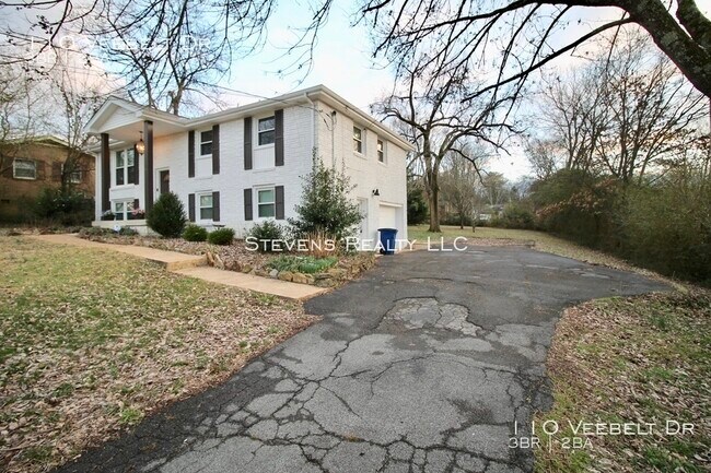 Building Photo - 110 Veebelt Dr