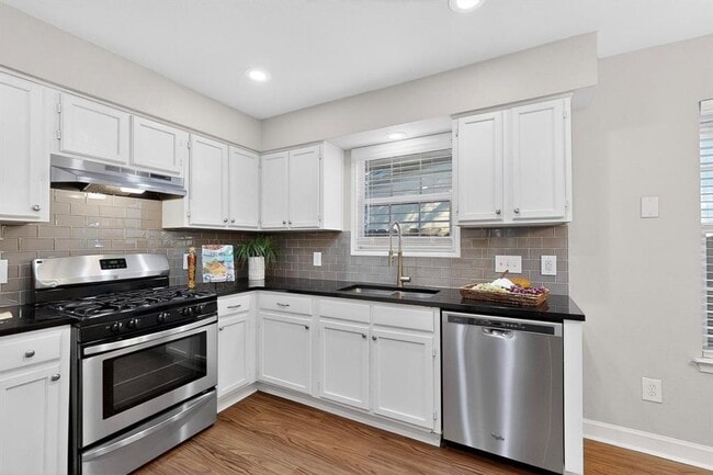 Building Photo - 13169 Mill Stone Dr